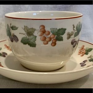 Vintage Wedgwood Queensware cup & saucer